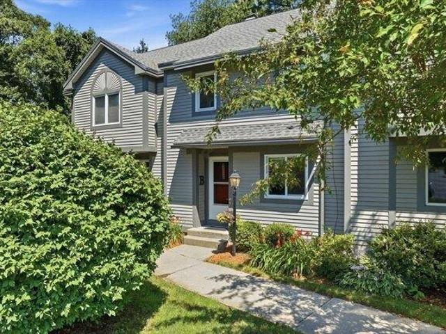 Condo for sale in Ayer, Massachusetts