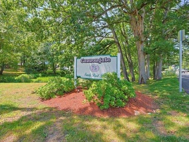 Condo for sale in Ayer, Massachusetts