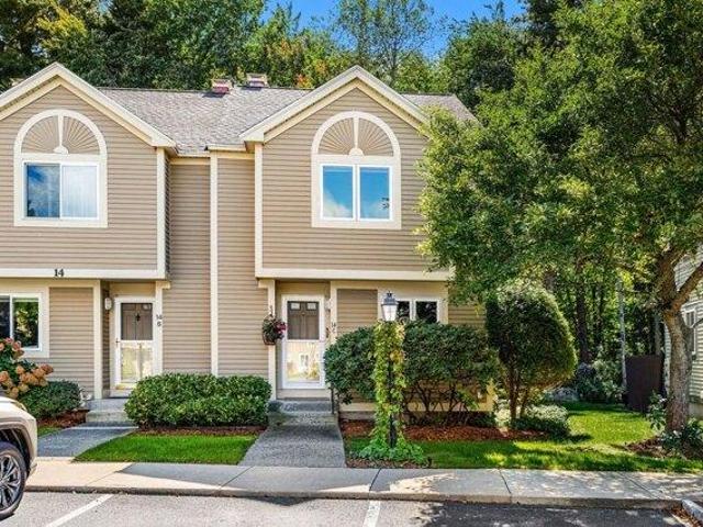 Condo for sale in Devenscrest, Ayer
