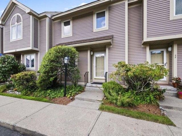 Condo for sale in Devenscrest, Ayer