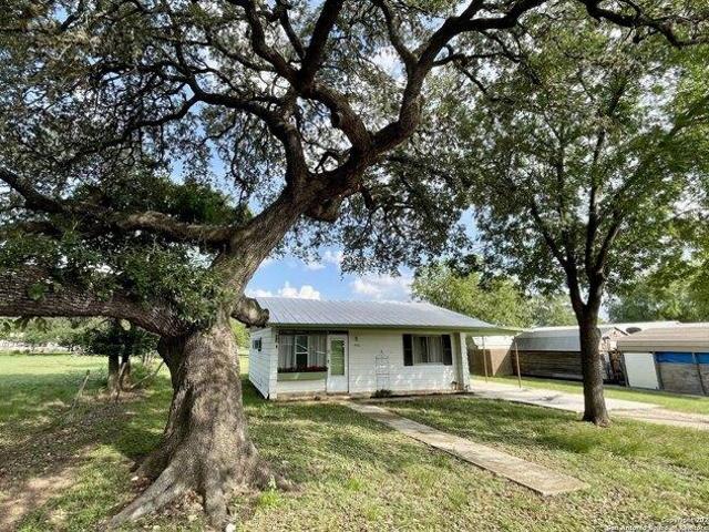 House for sale in Bandera, Texas