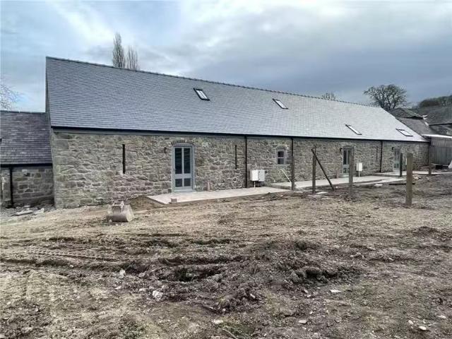 House for rent in Llanferres, Wales