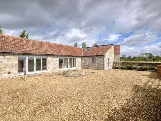 House for rent in Winchcombe, Pamington
