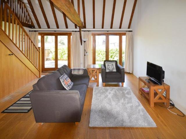 House for rent in Farnham, Duton Hill