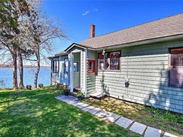 House for sale in Barrington, Rhode Island