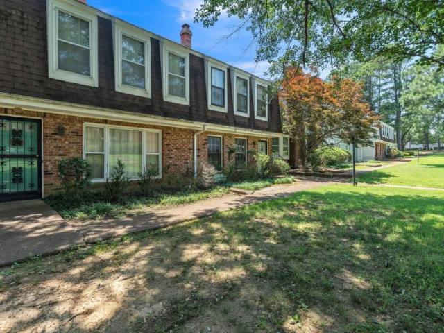 Townhouse for sale in Bartlett