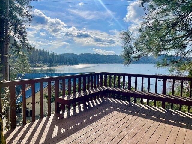 House for sale in Bass Lake