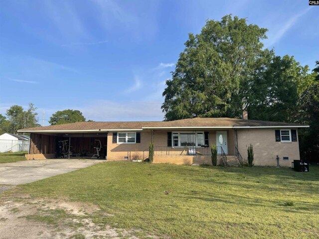 House for sale in Batesburg