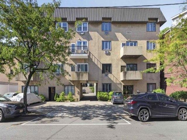 Condo for sale in Hudson, New Jersey