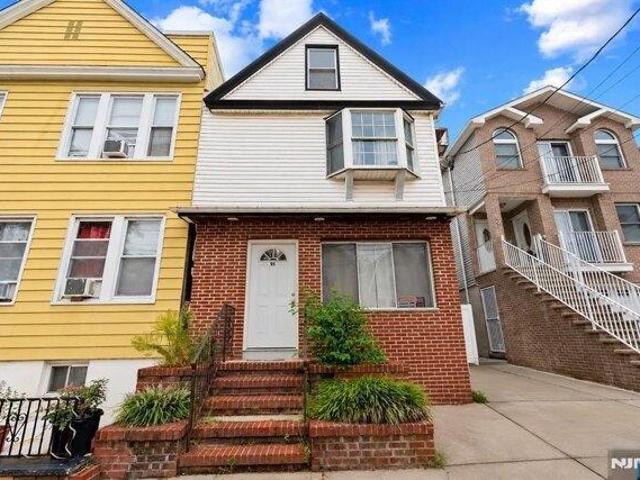 House for sale in Hudson, New Jersey