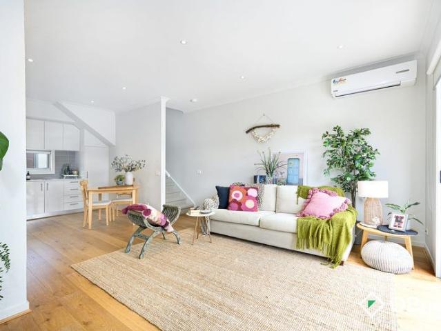 Townhouse for rent in Seaford, Melbourne