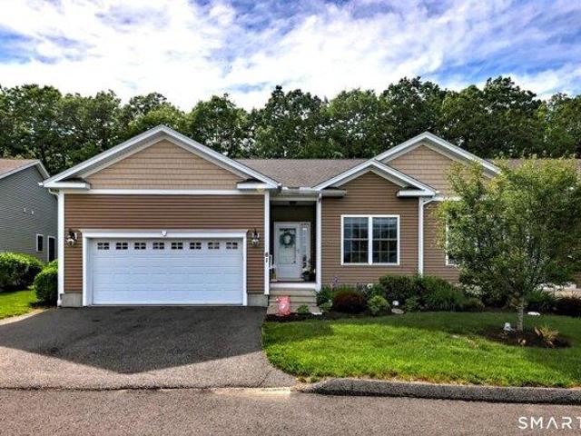 Condo for sale in Beacon Falls, Connecticut