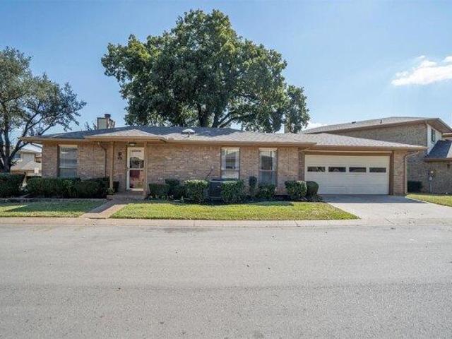 House for sale in Bedford, Texas