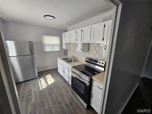 House for sale in Belleville, Illinois