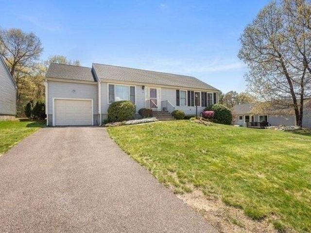 Condo for sale in Bellingham, Massachusetts