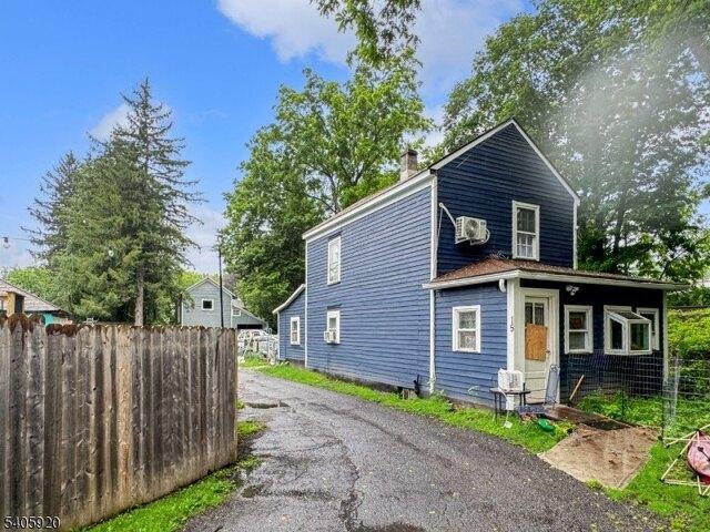 House for sale in Belvidere, Warren County