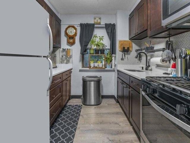 Condo for sale in Hudson, New Jersey