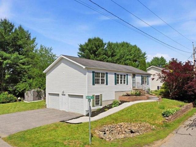 House for sale in Berwick, Maine