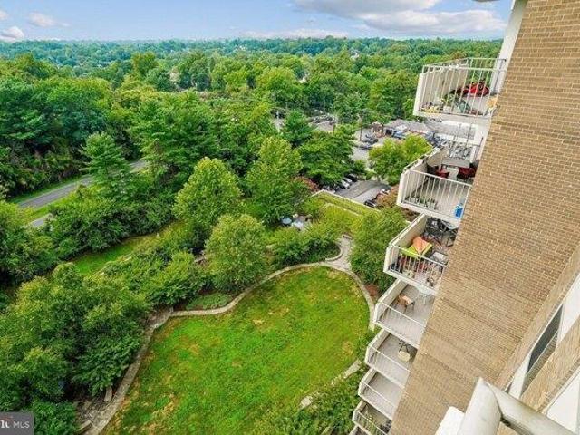 Condo for sale in Bethesda, Maryland