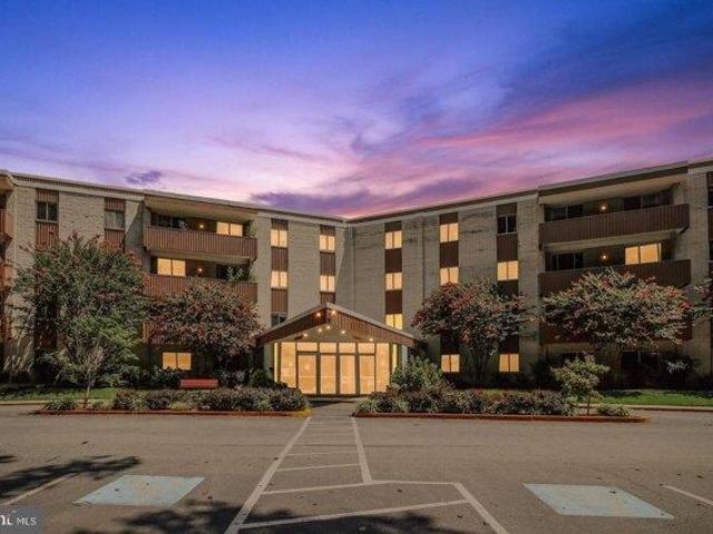 Condo for sale in Bethesda, Maryland