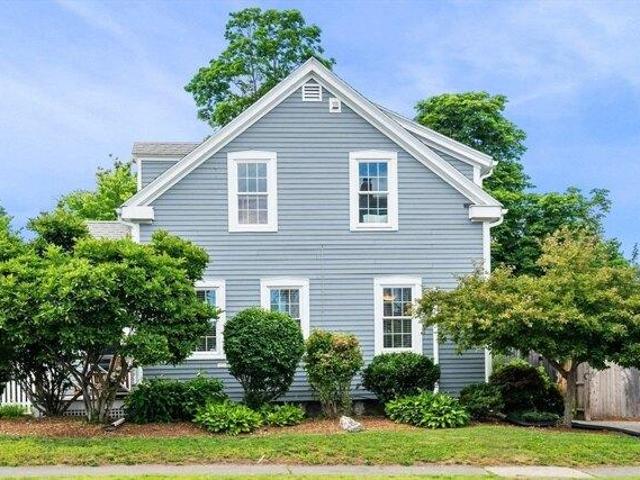 Condo for sale in Beverly, Massachusetts