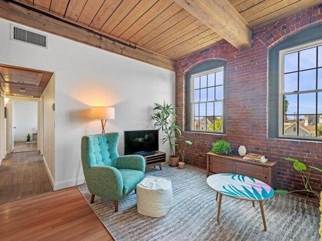 Condo for sale in Beverly, Massachusetts