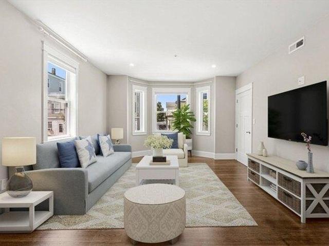 Condo for sale in Beverly, Massachusetts