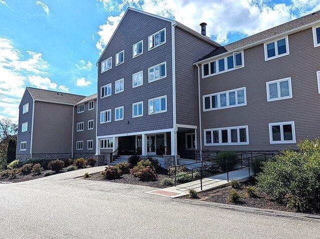 Condo for sale in North Beverly, Beverly