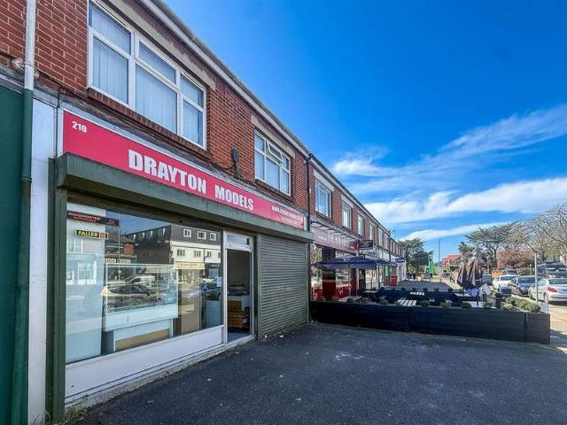 Apartment for sale in Cosham, City Of Portsmouth