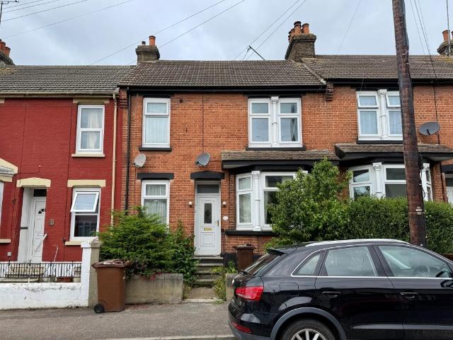 Flat for sale in Gillingham