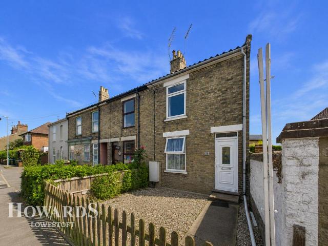 Flat for sale in Eastbridge, Suffolk