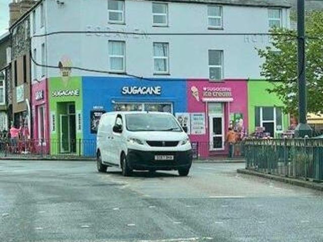 House for sale in Pwllheli, Wales