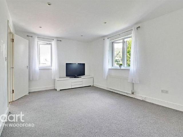 Apartment for rent in London Borough of Redbridge, Greater London