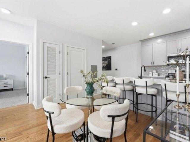 Condo for sale in Bloomfield, New Jersey