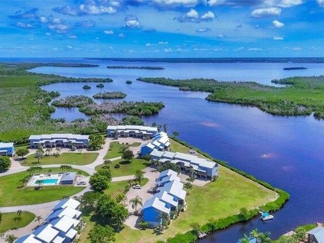 Condo for sale in Bokeelia, Florida