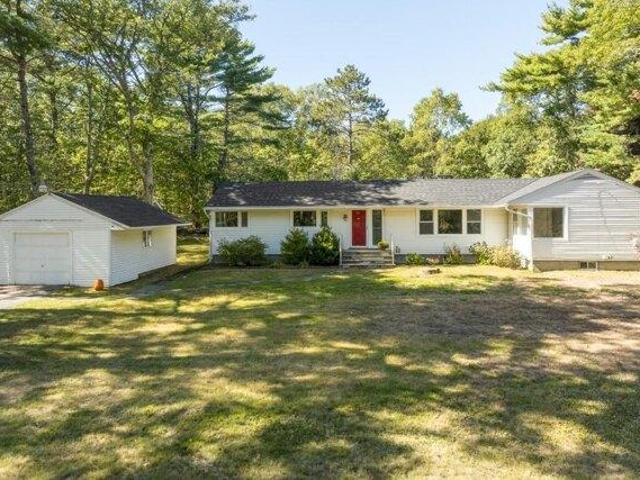House for sale in Boothbay, Lincoln County