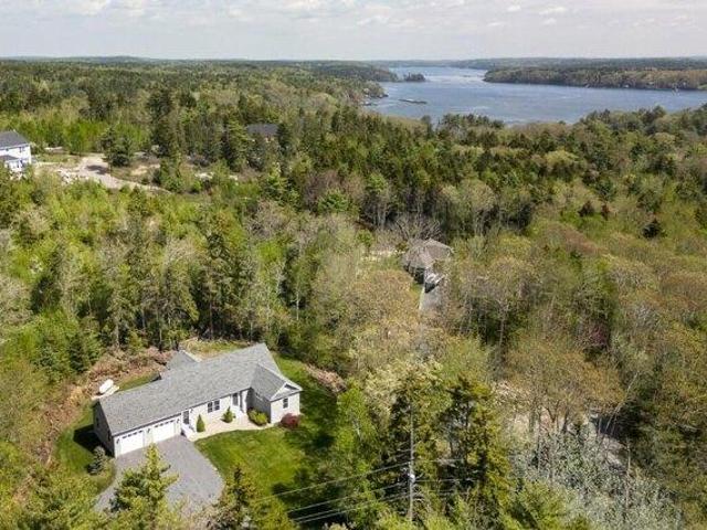 House for sale in Boothbay, Maine