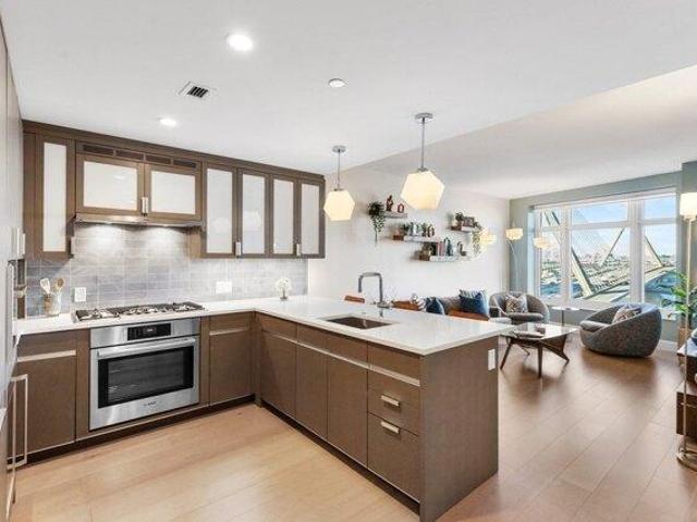 Condo for sale in West End, Boston