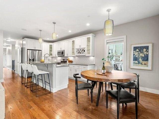 Condo for sale in Kane Square, Boston