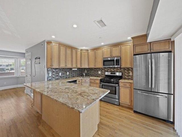 Condo for sale in Boston, Massachusetts