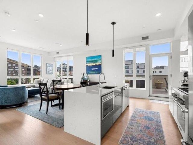 Condo for sale in Seaport, Boston