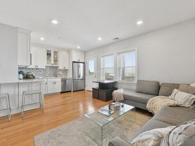 Condo for sale in Eagle Hill, Boston