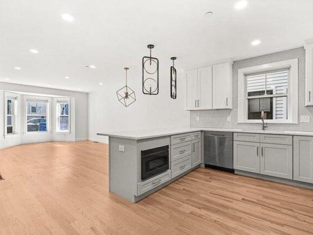 Condo for sale in The Flats, Boston