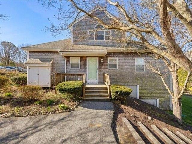 Condo for sale in Cataumet, Massachusetts
