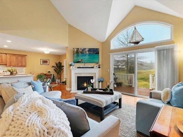 Condo for sale in Cataumet, Massachusetts