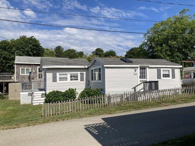 Condo for sale in Cataumet, Massachusetts