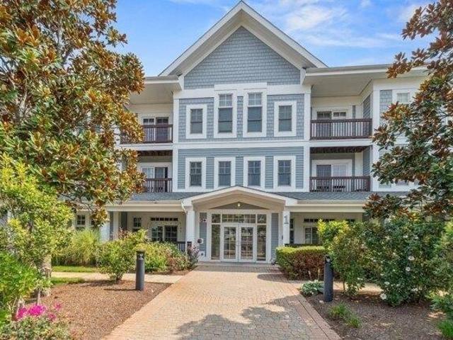 Condo for sale in Braintree, Massachusetts
