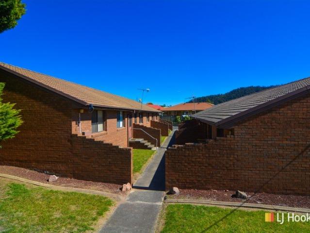Villa for sale in Lithgow, New South Wales