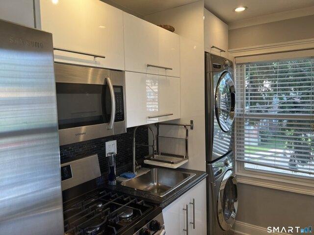 Condo for sale in Bridgeport, Connecticut