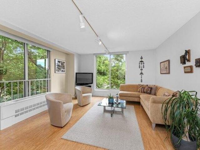 Condo for sale in Brookline Village, Brookline